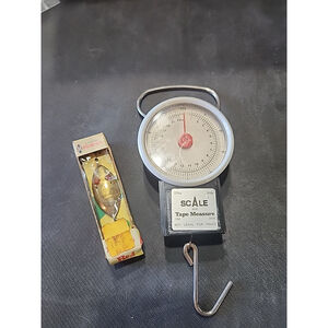 BEAUTIFUL VINTAGE HOFSCHNEIDER RED EYE LURE And Fish Scale/Tape Measure